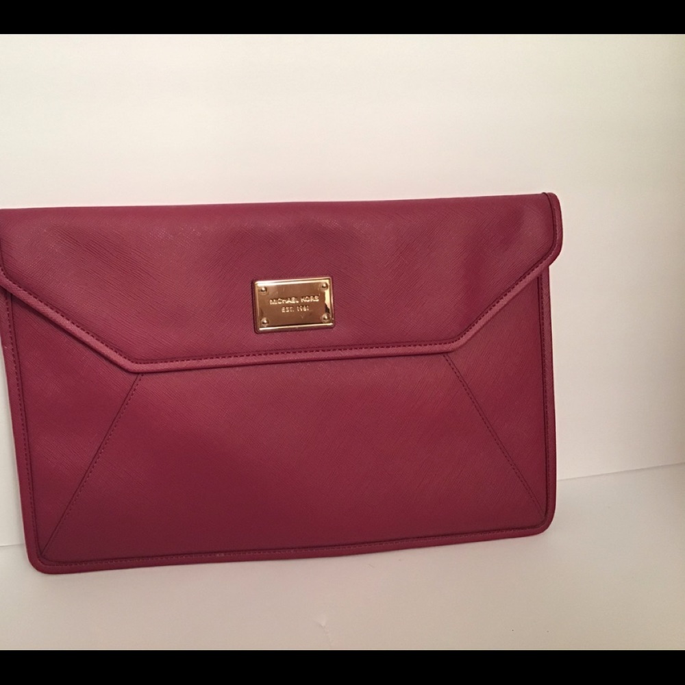 Michael Kors Mac carrier